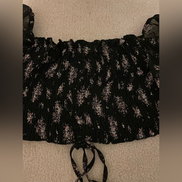 Almost Famous crop top and mini skirt set-medium NWOT - Picture 10 of 12